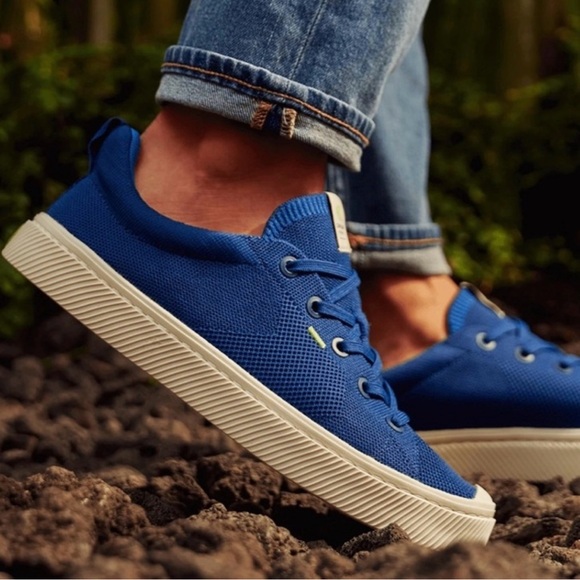 Cariuma Shoes - Blue Knit Women's Sneakers